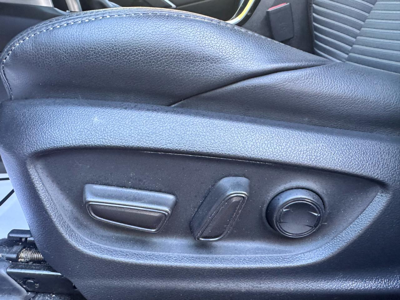 Toyota Corolla Cross Hybrid S 4WD (Natl) 2024