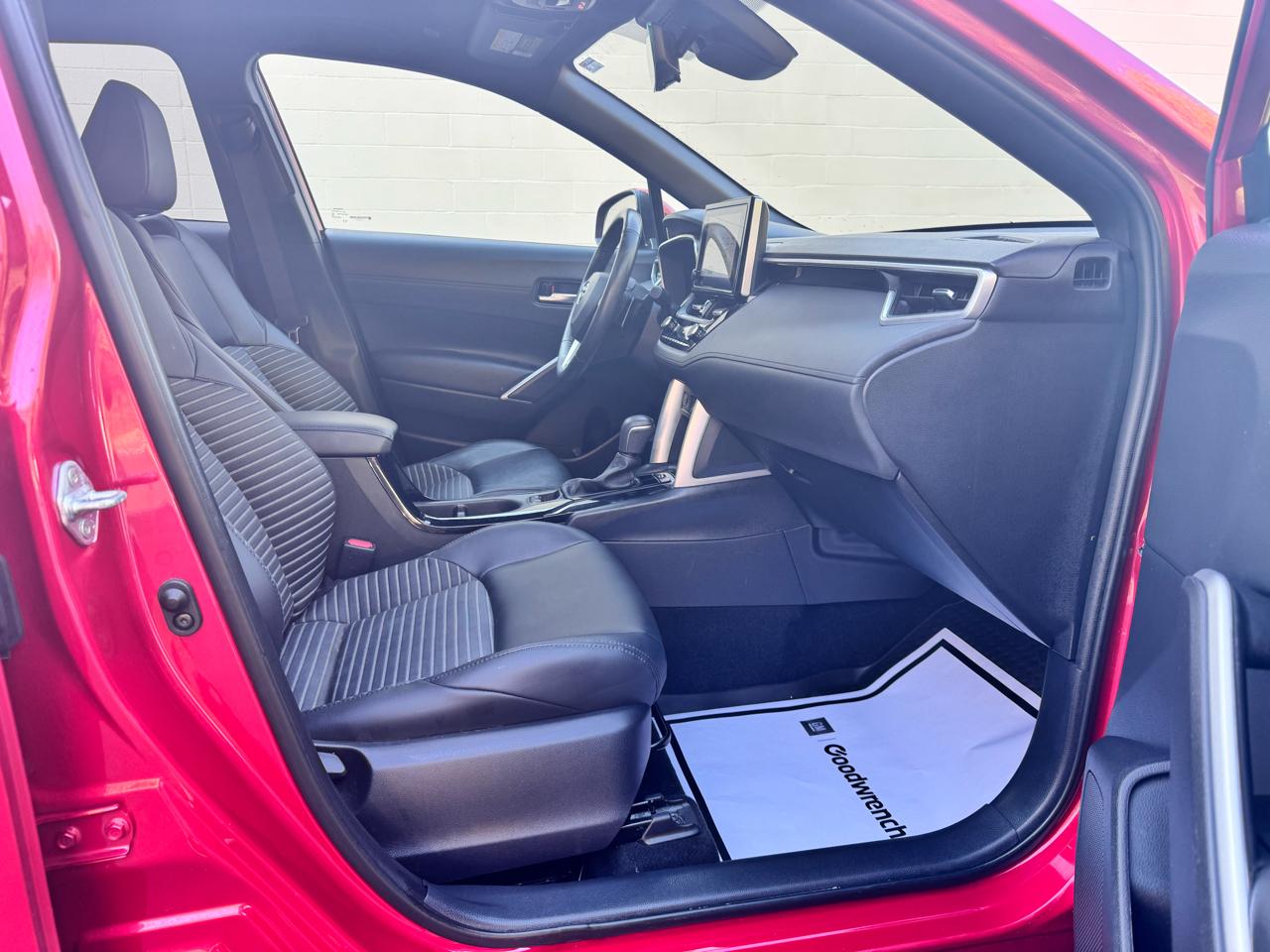 Toyota Corolla Cross Hybrid S 4WD (Natl) 2024