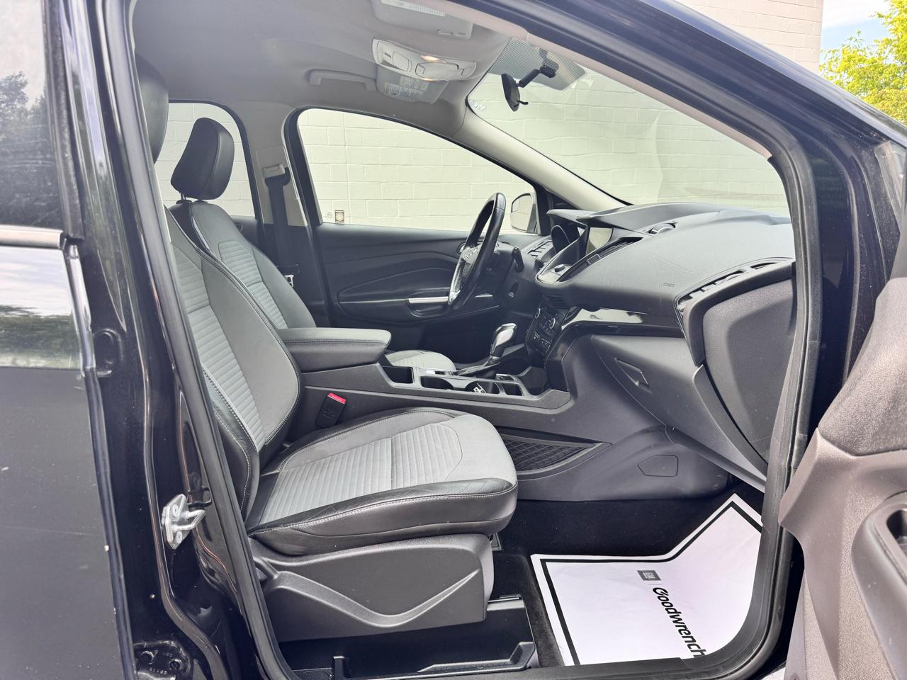Ford Escape SE FWD 2019