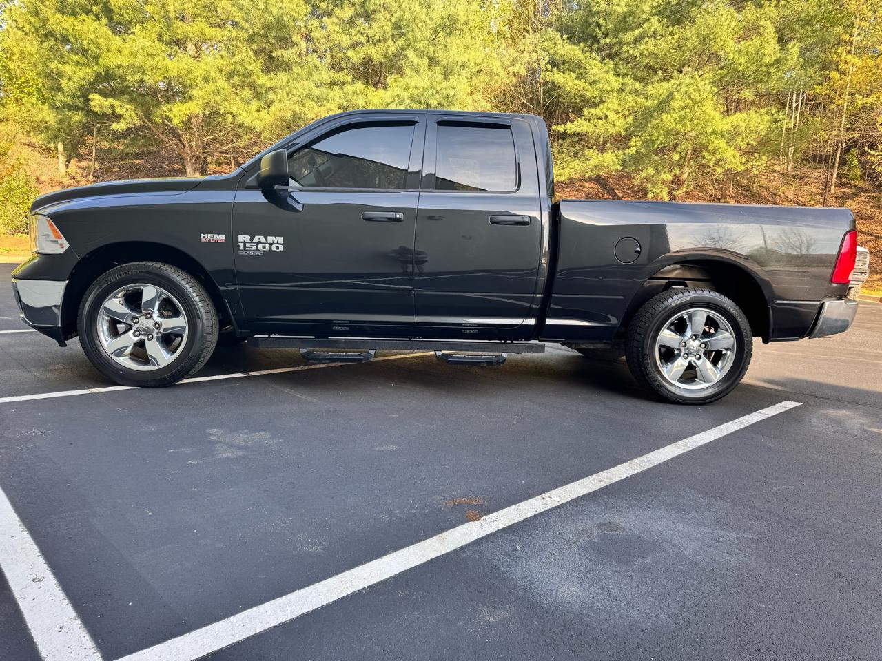 RAM 1500 Classic ST 4x4 Quad Cab 6'4" Box 2019