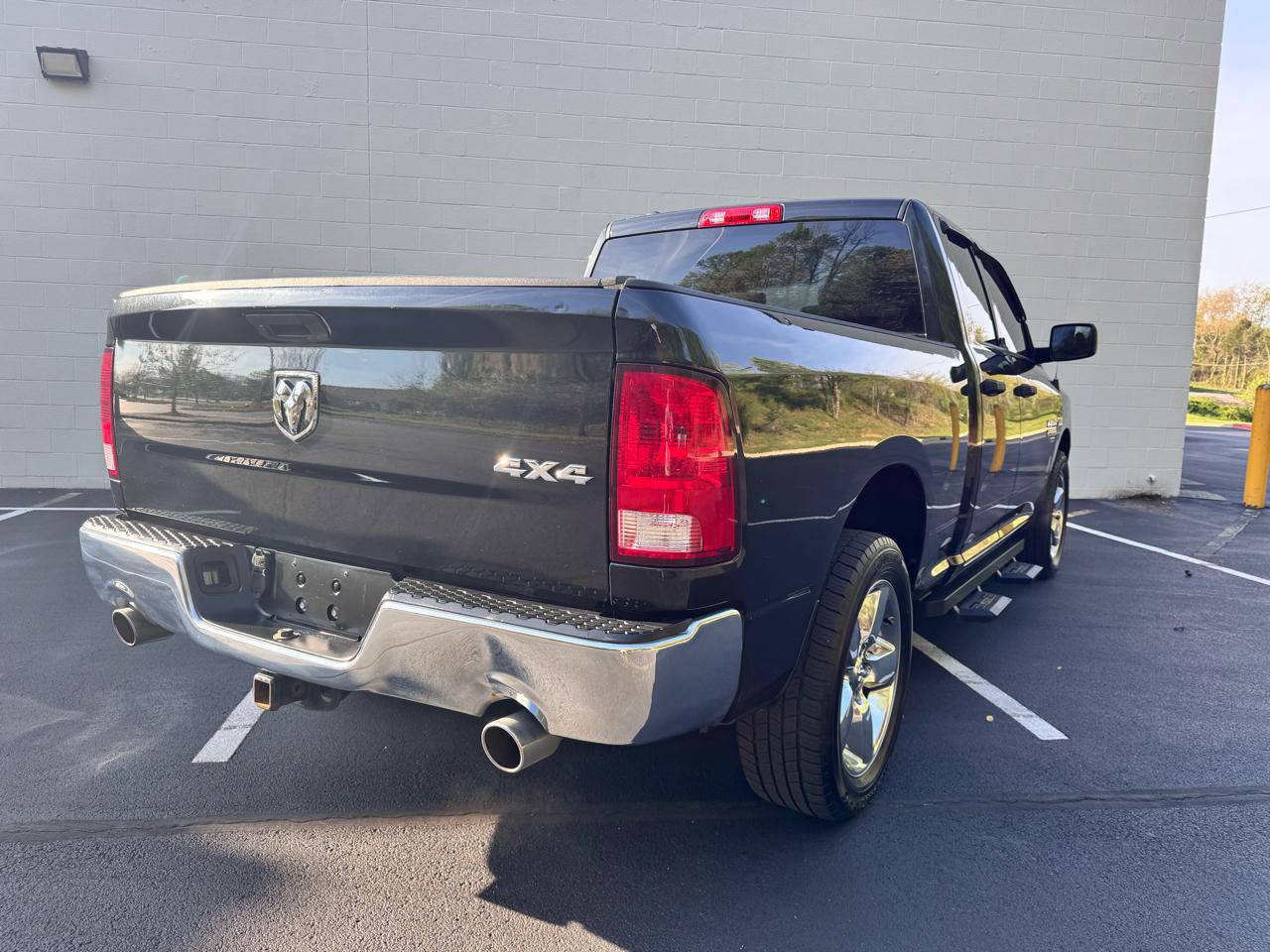 RAM 1500 Classic ST 4x4 Quad Cab 6'4" Box 2019