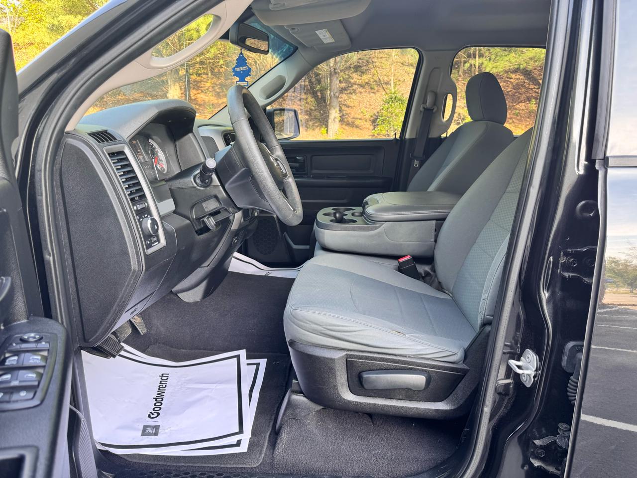 RAM 1500 Classic ST 4x4 Quad Cab 6'4" Box 2019