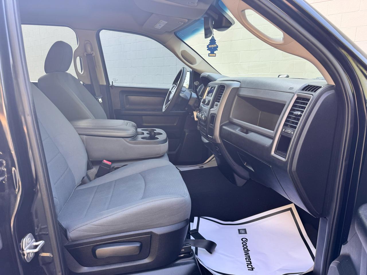 RAM 1500 Classic ST 4x4 Quad Cab 6'4" Box 2019