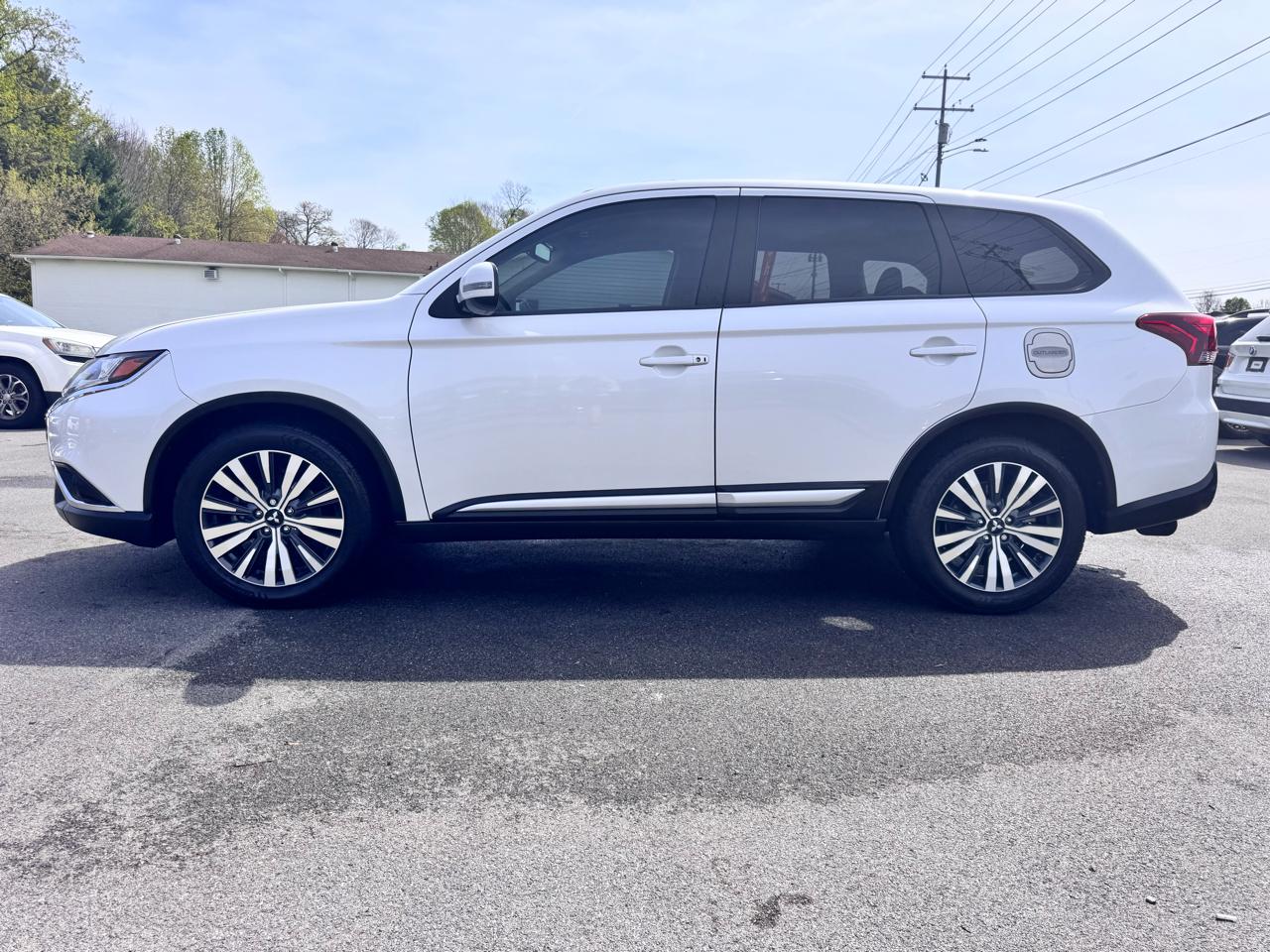 Mitsubishi Outlander SE FWD 2020