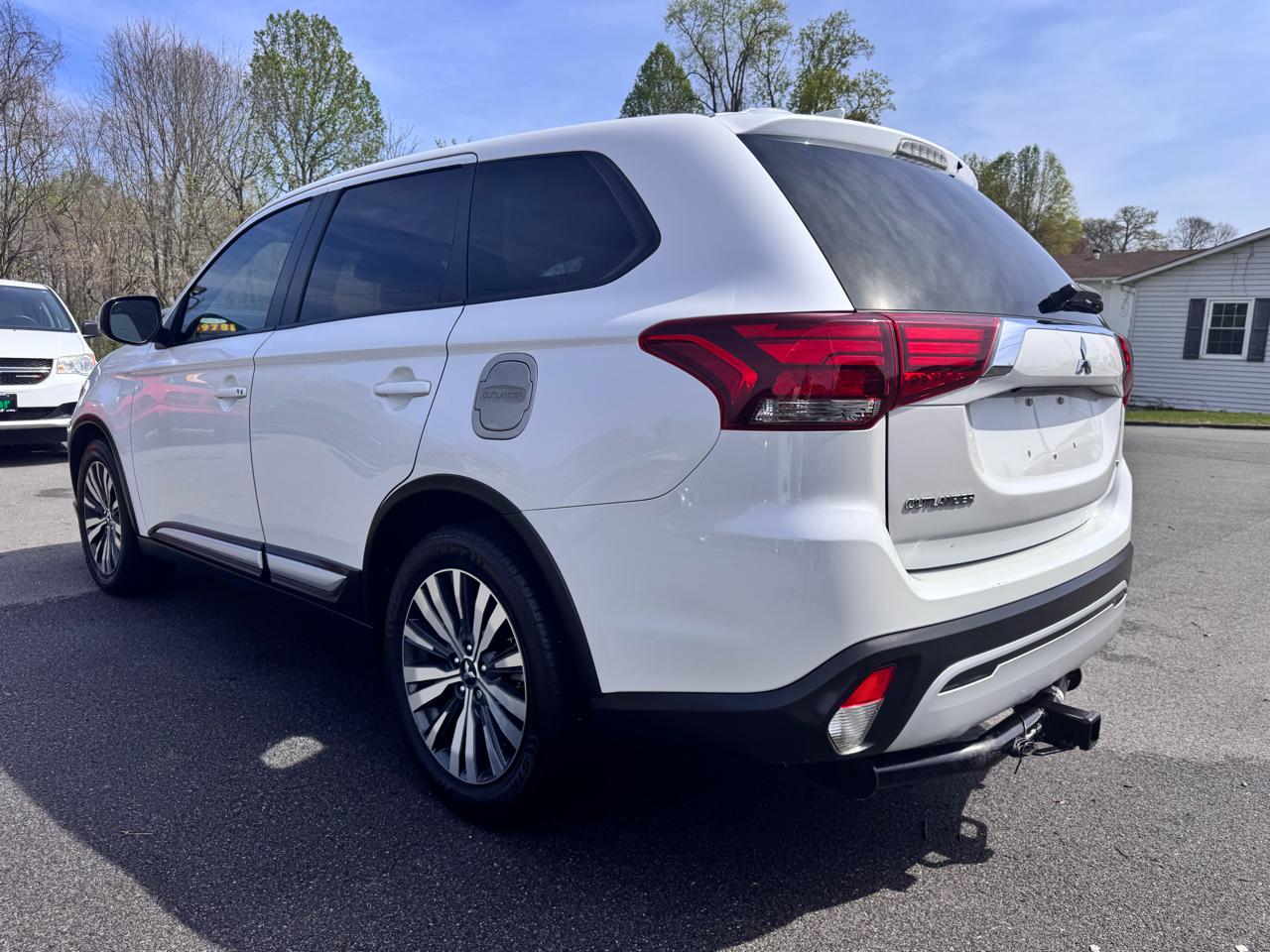 Mitsubishi Outlander SE FWD 2020