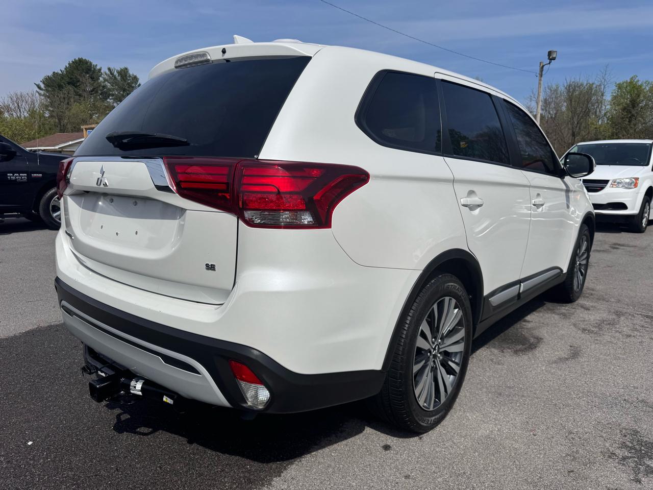 Mitsubishi Outlander SE FWD 2020