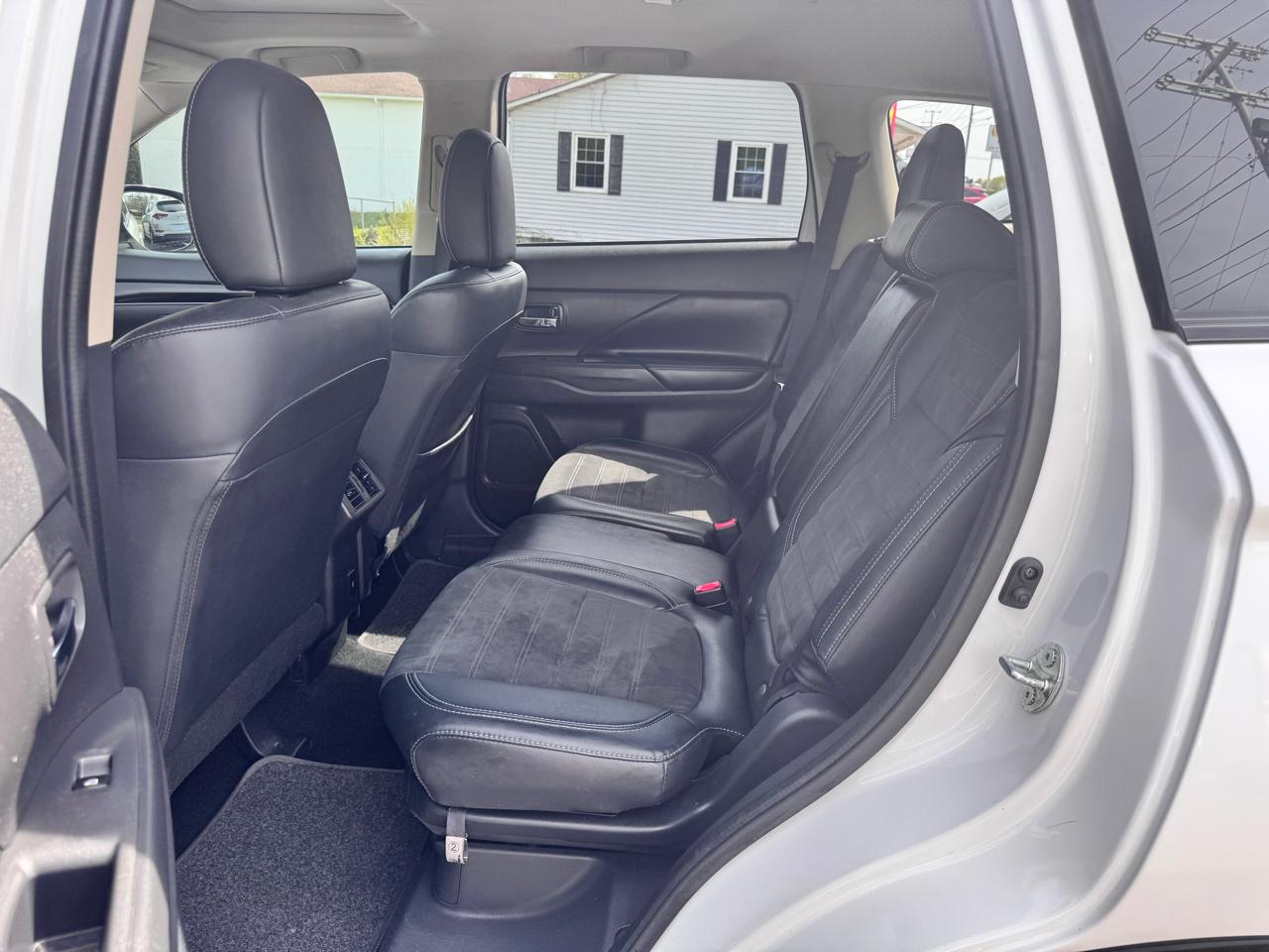 Mitsubishi Outlander SE FWD 2020