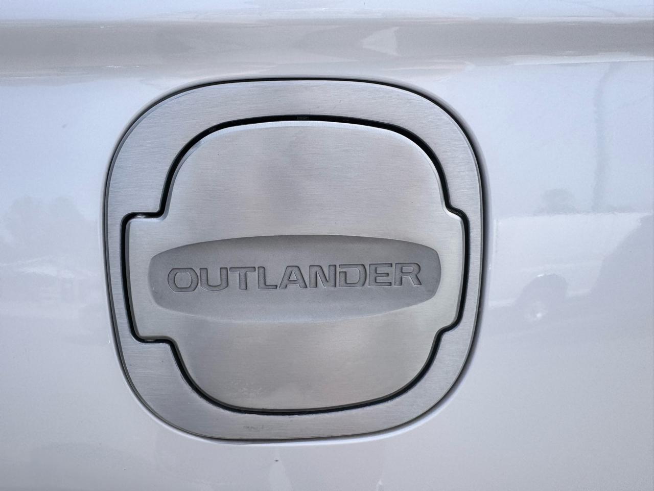 Mitsubishi Outlander SE FWD 2020