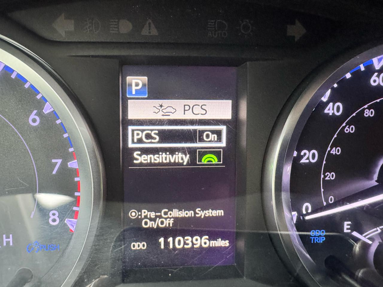 Toyota Highlander LE V6 AWD (Natl) 2019