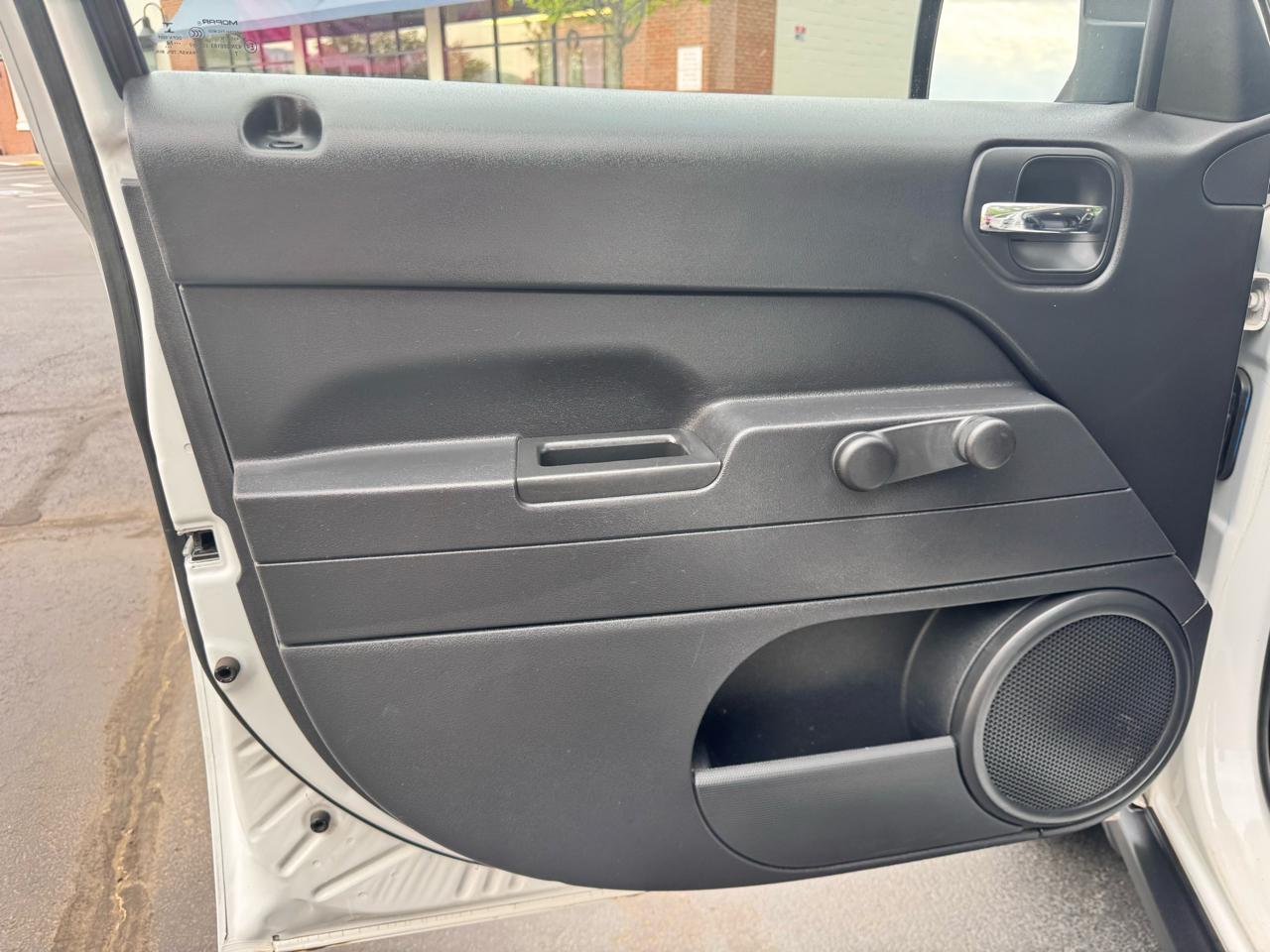 Jeep Patriot FWD 4dr Sport 2014