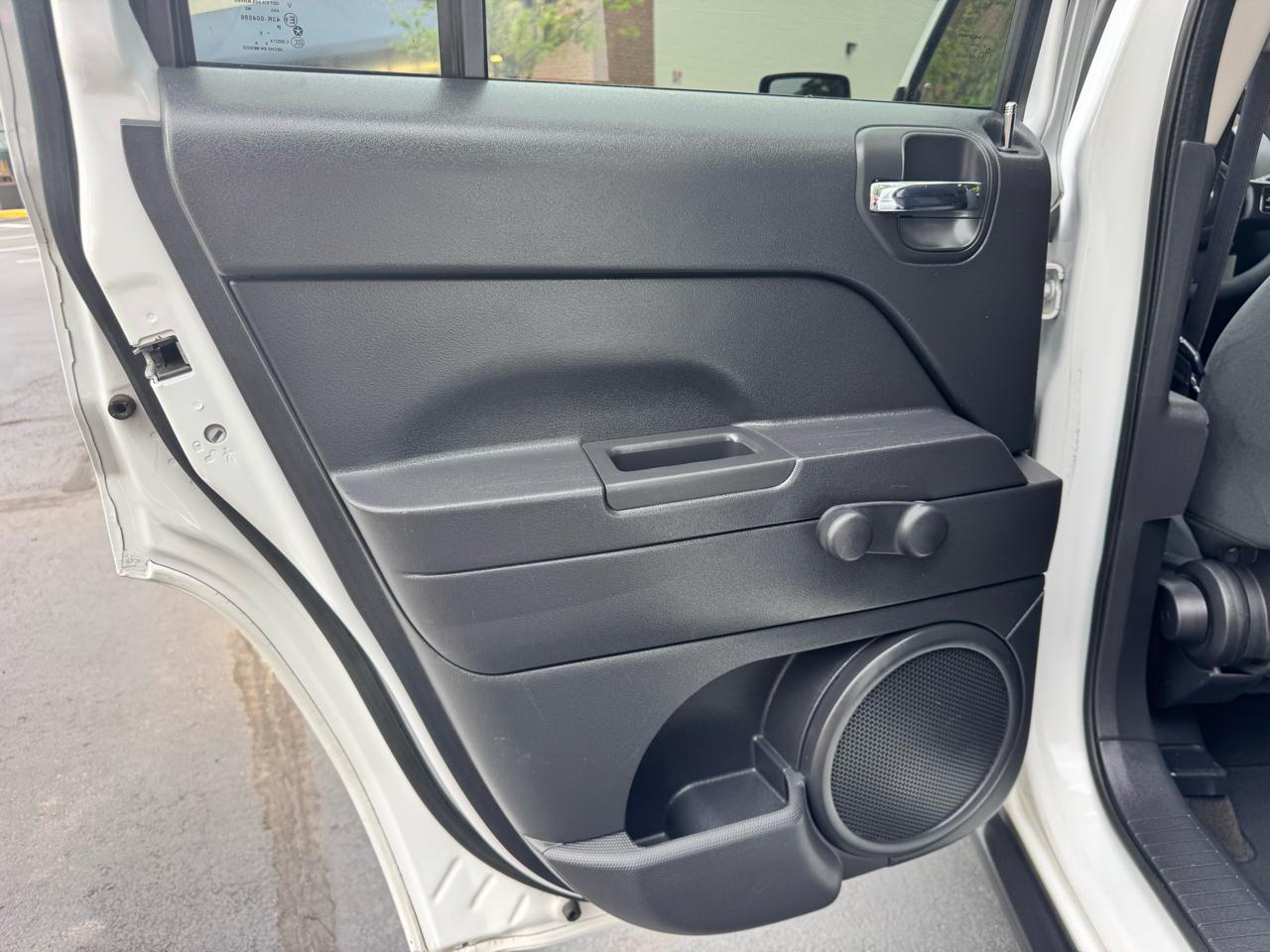 Jeep Patriot FWD 4dr Sport 2014