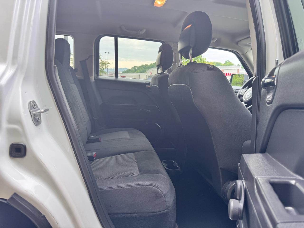 Jeep Patriot FWD 4dr Sport 2014