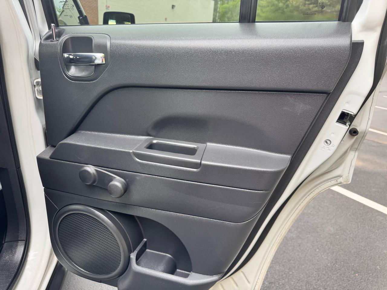 Jeep Patriot FWD 4dr Sport 2014