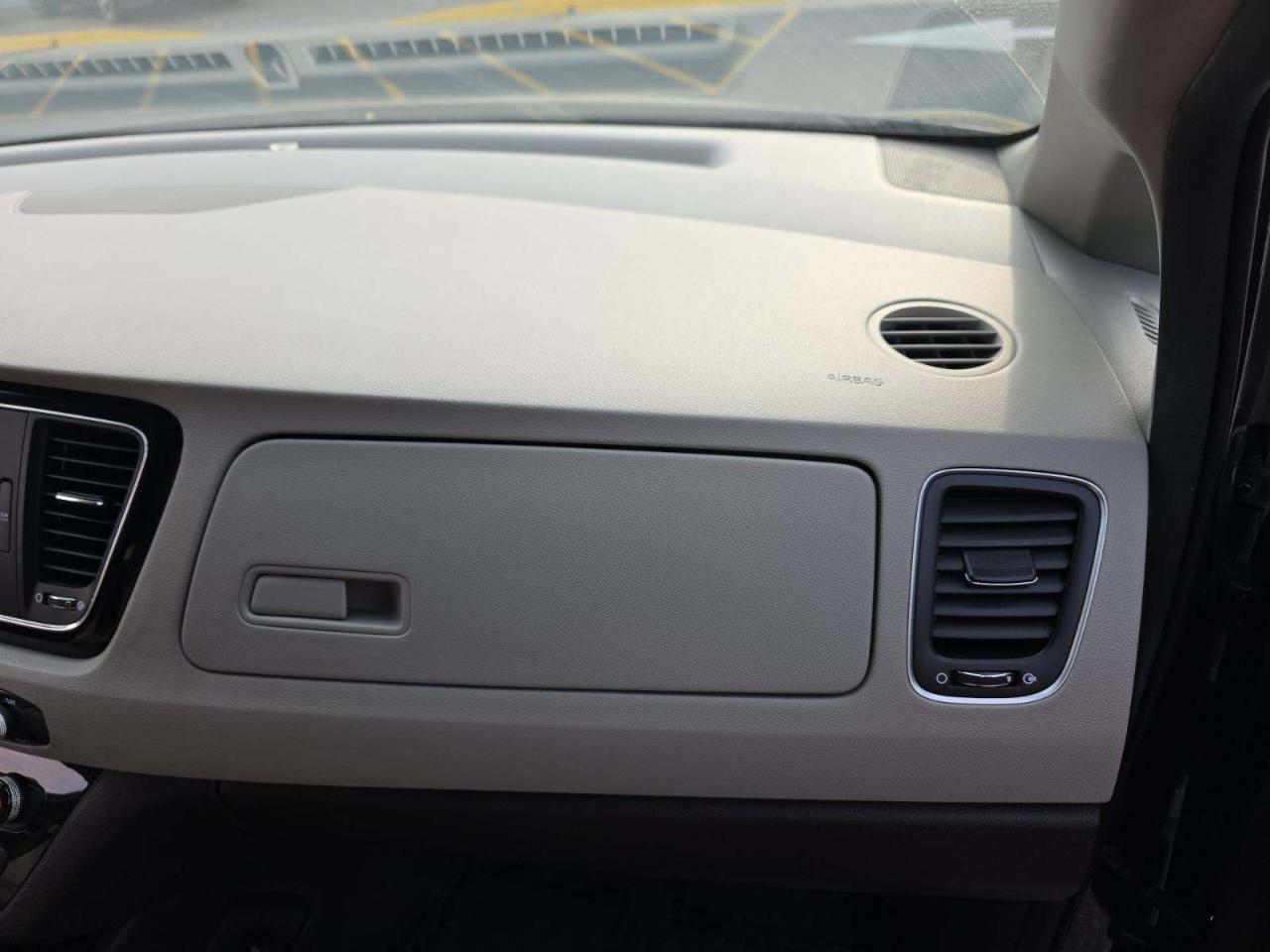 Kia Sedona 4dr Wgn SX-L 2016