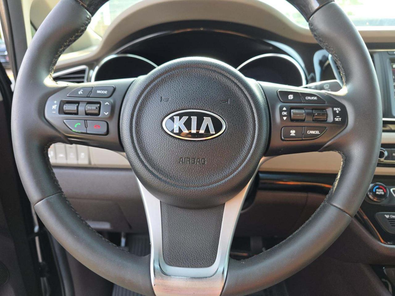 Kia Sedona 4dr Wgn SX-L 2016