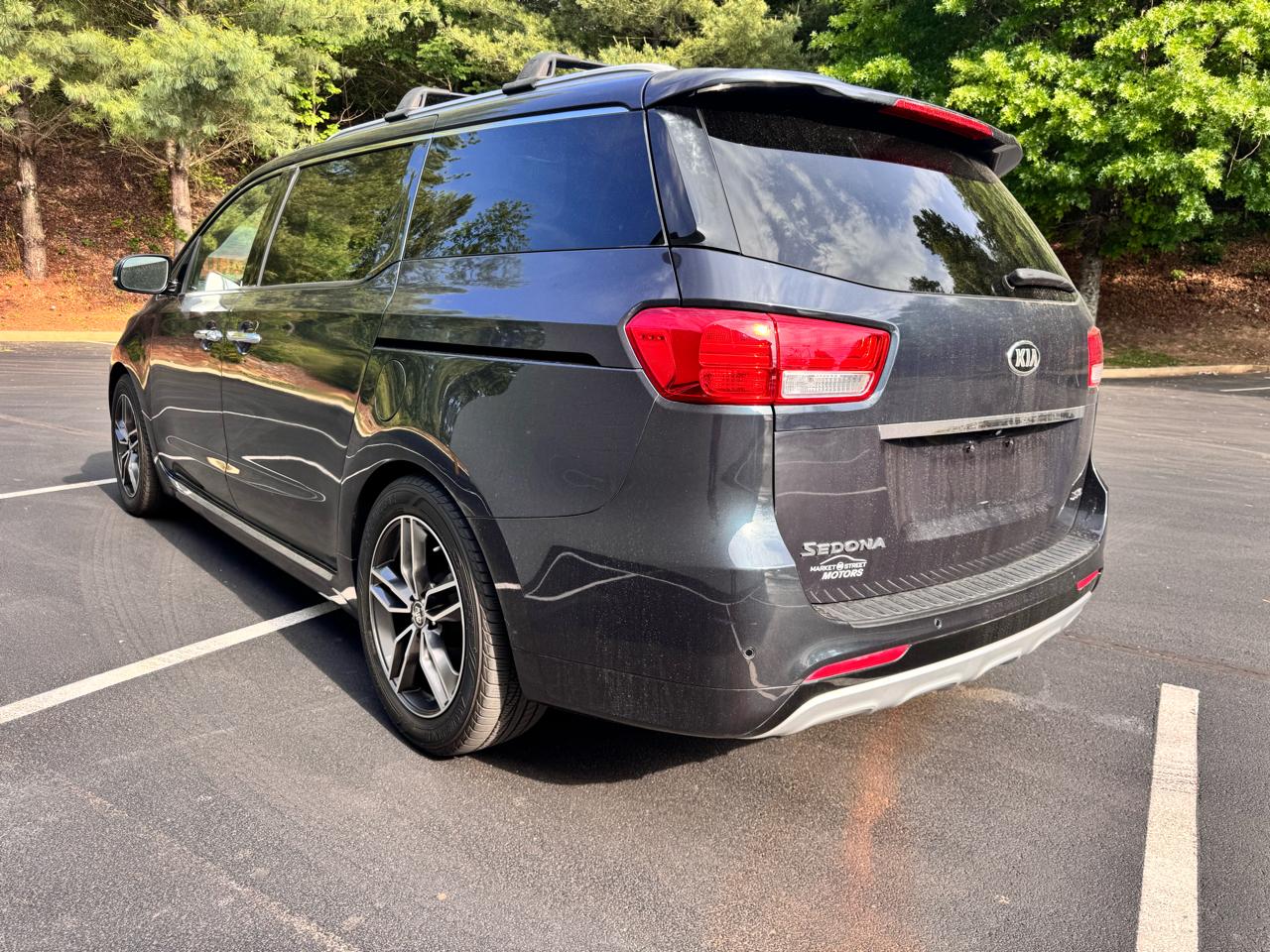 Kia Sedona 4dr Wgn SX-L 2016