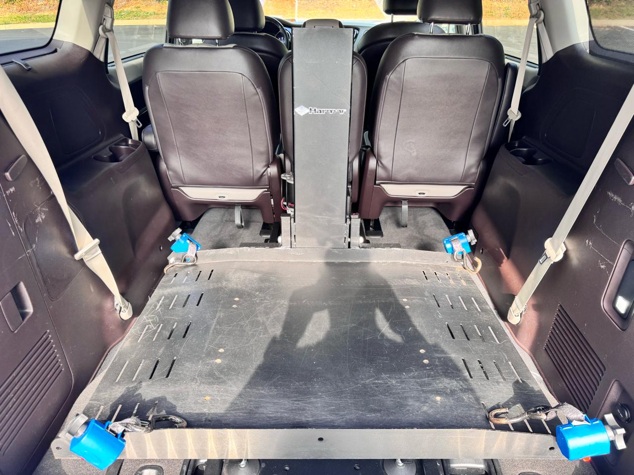Kia Sedona 4dr Wgn SX-L 2016