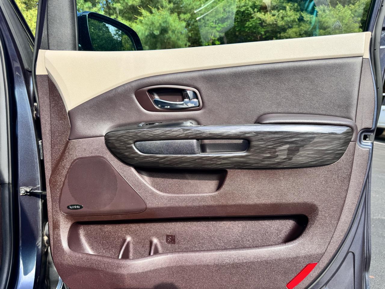 Kia Sedona 4dr Wgn SX-L 2016