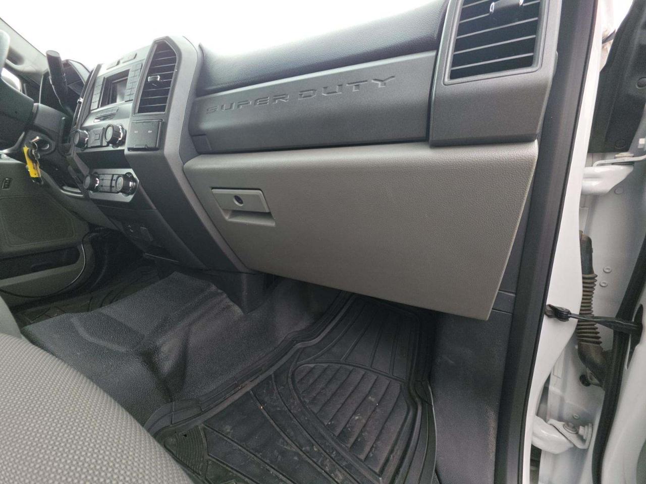 Ford Super Duty F-250 SRW XL 2WD SuperCab 6.75' Box 2019