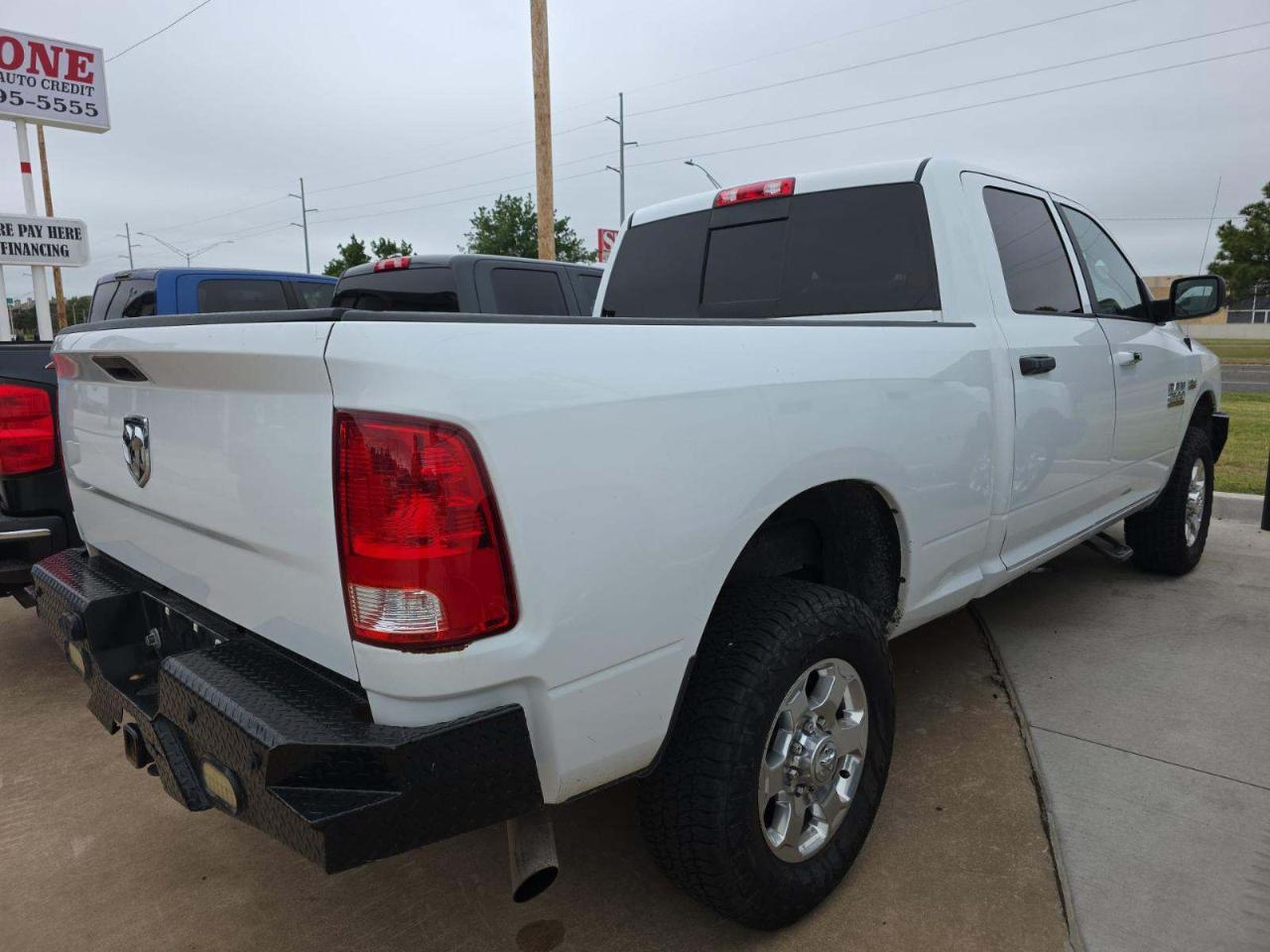 RAM 2500 Big Horn 4x4 Crew Cab 6'4" Box 2017
