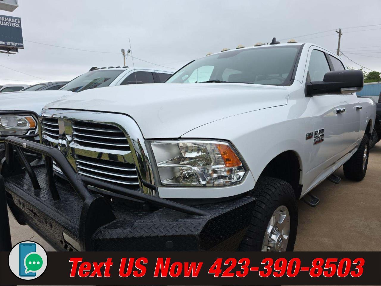 RAM 2500 Big Horn 4x4 Crew Cab 6'4" Box 2017