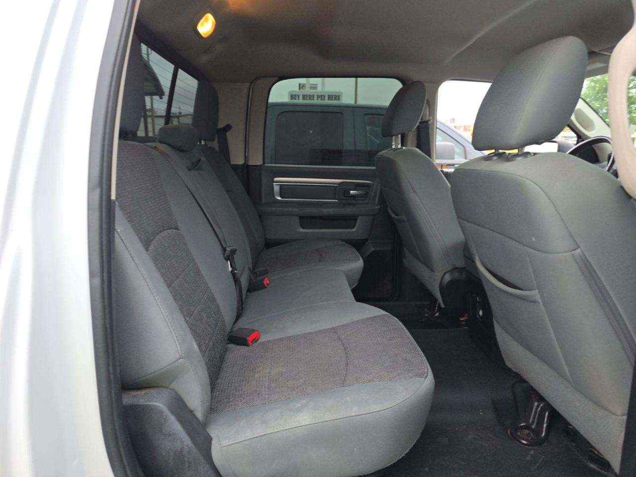 RAM 2500 Big Horn 4x4 Crew Cab 6'4" Box 2017