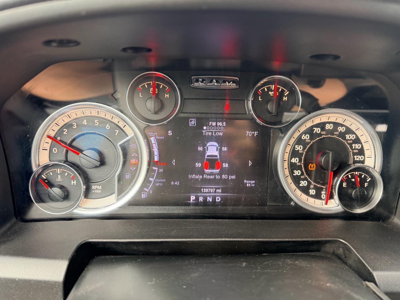 RAM 2500 Big Horn 4x4 Crew Cab 6'4" Box 2017
