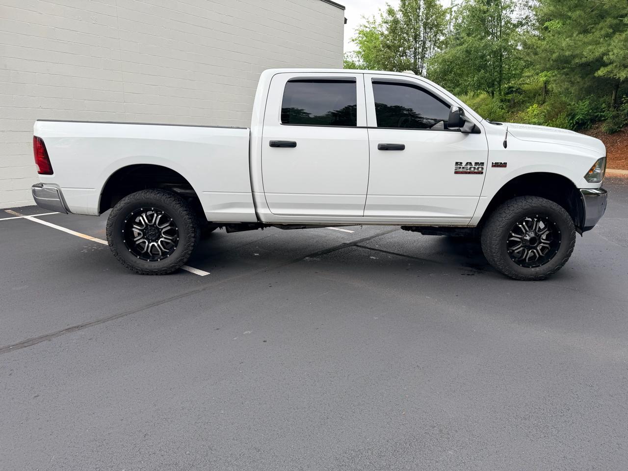 RAM 2500 4WD Crew Cab 149" Tradesman 2016