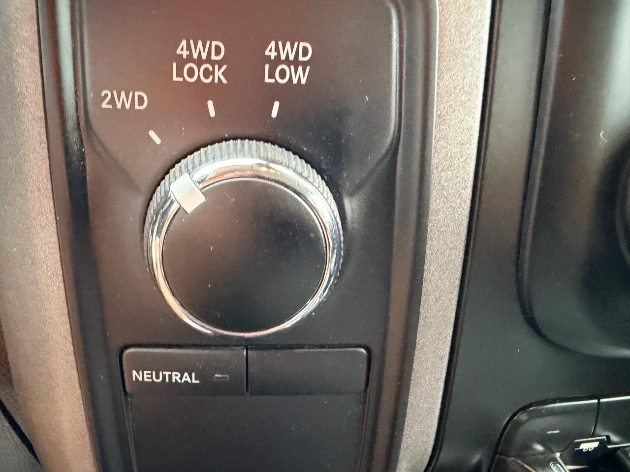 RAM 2500 4WD Crew Cab 149" Tradesman 2016