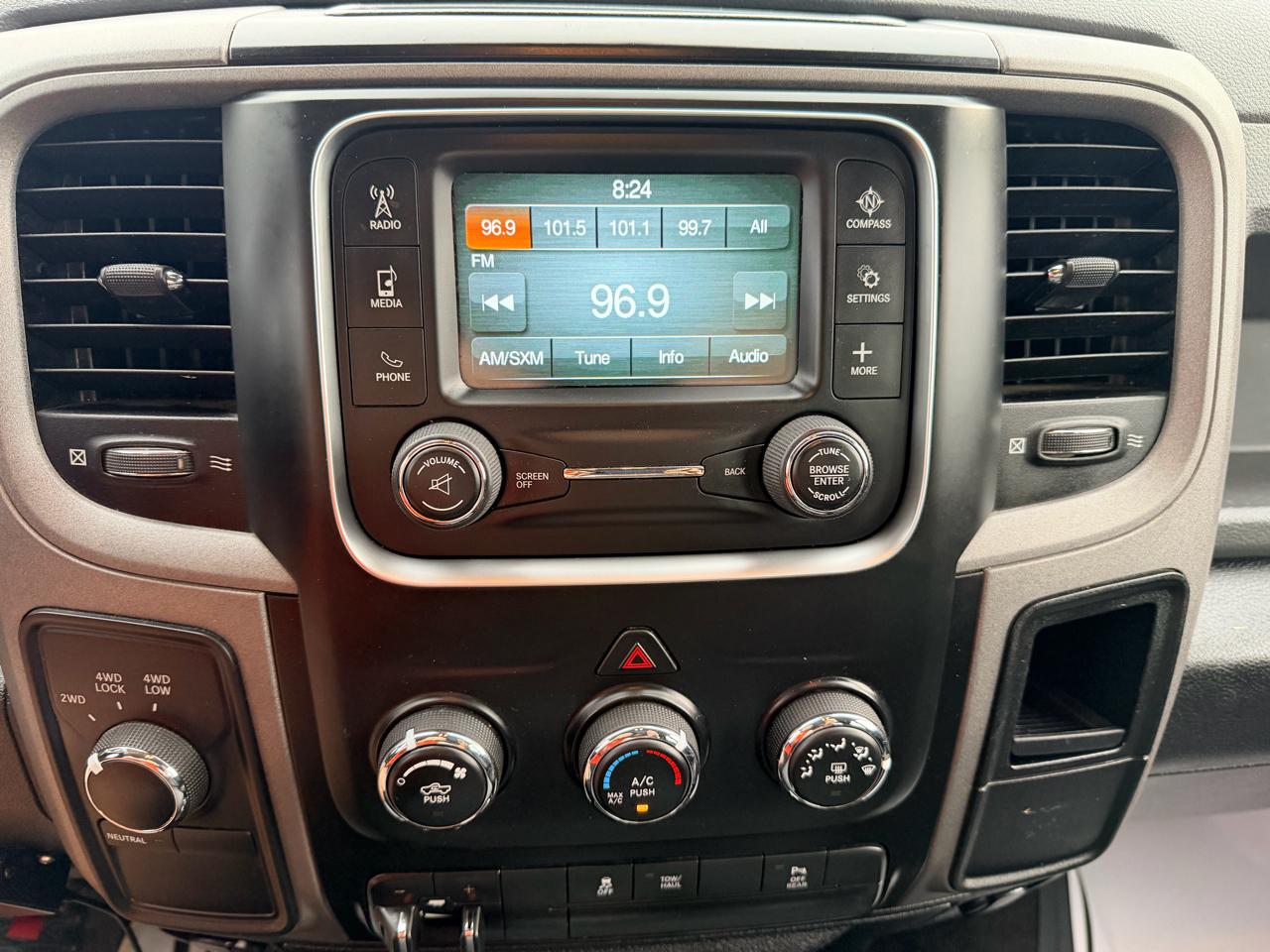 RAM 2500 4WD Crew Cab 149" Tradesman 2016