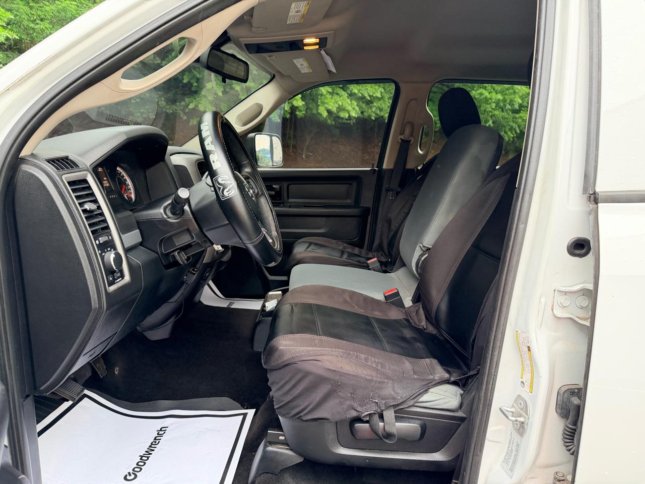 RAM 2500 4WD Crew Cab 149" Tradesman 2016