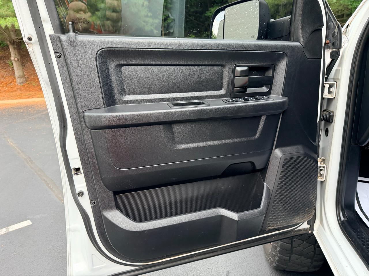 RAM 2500 4WD Crew Cab 149" Tradesman 2016