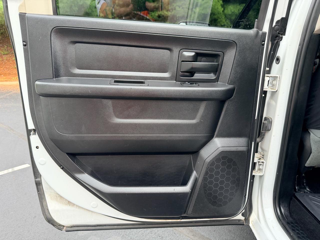 RAM 2500 4WD Crew Cab 149" Tradesman 2016