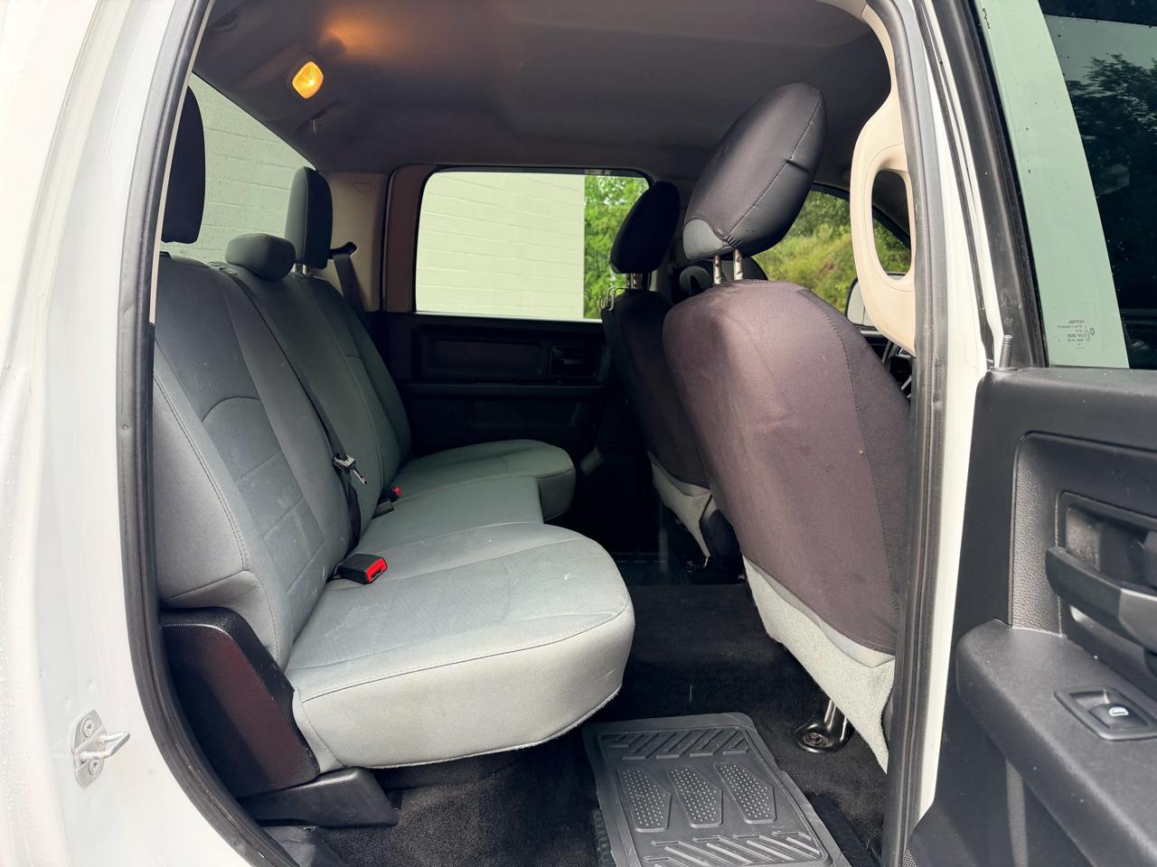 RAM 2500 4WD Crew Cab 149" Tradesman 2016