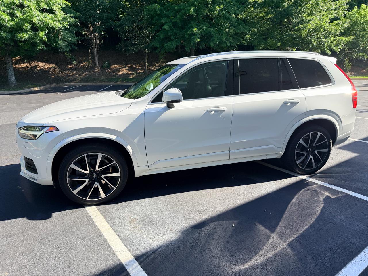 Volvo XC90 T6 AWD Momentum 6 Passenger 2020