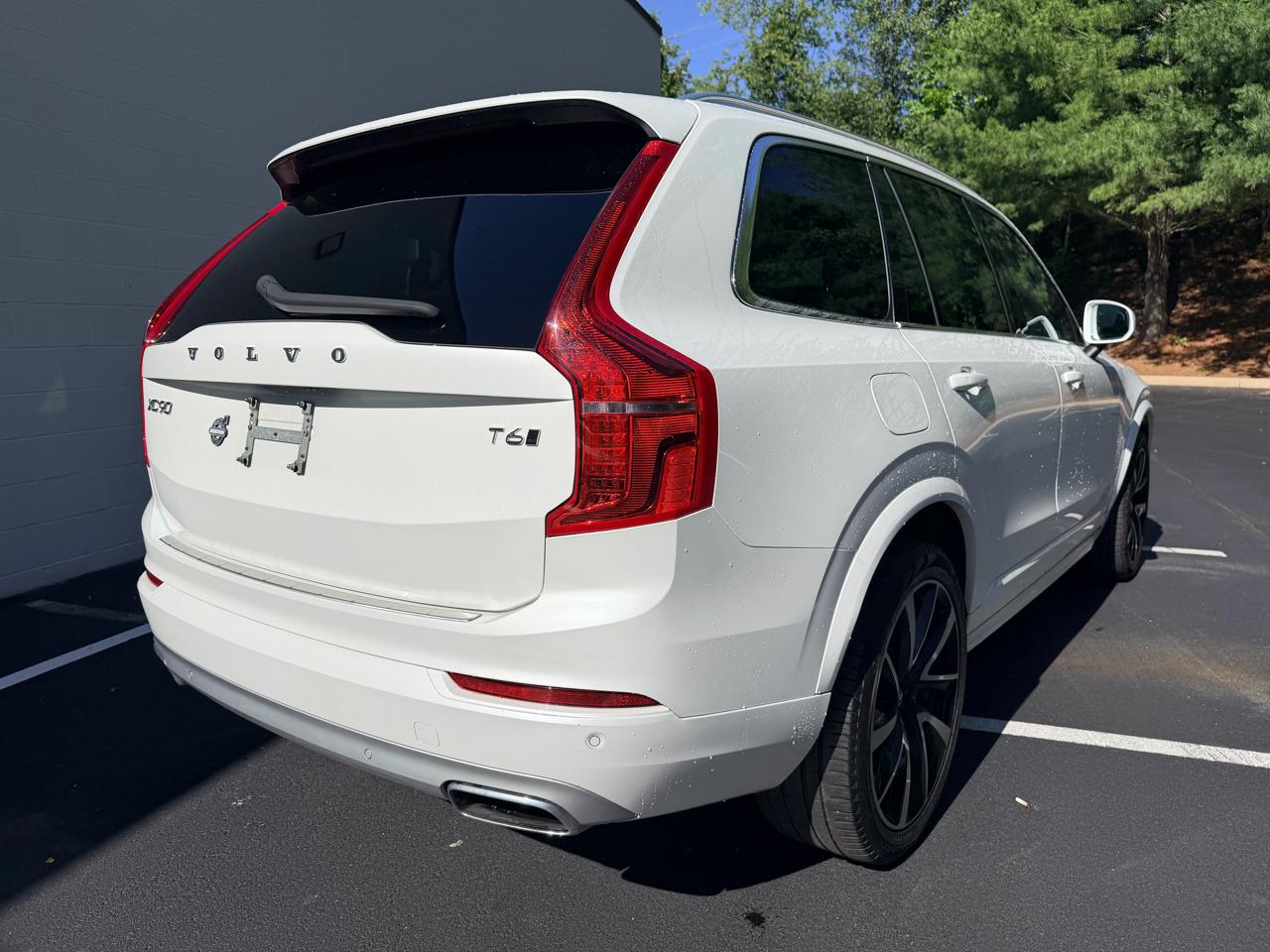 Volvo XC90 T6 AWD Momentum 6 Passenger 2020
