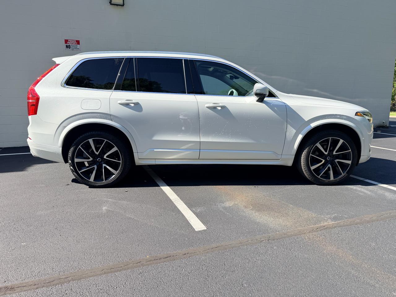 Volvo XC90 T6 AWD Momentum 6 Passenger 2020