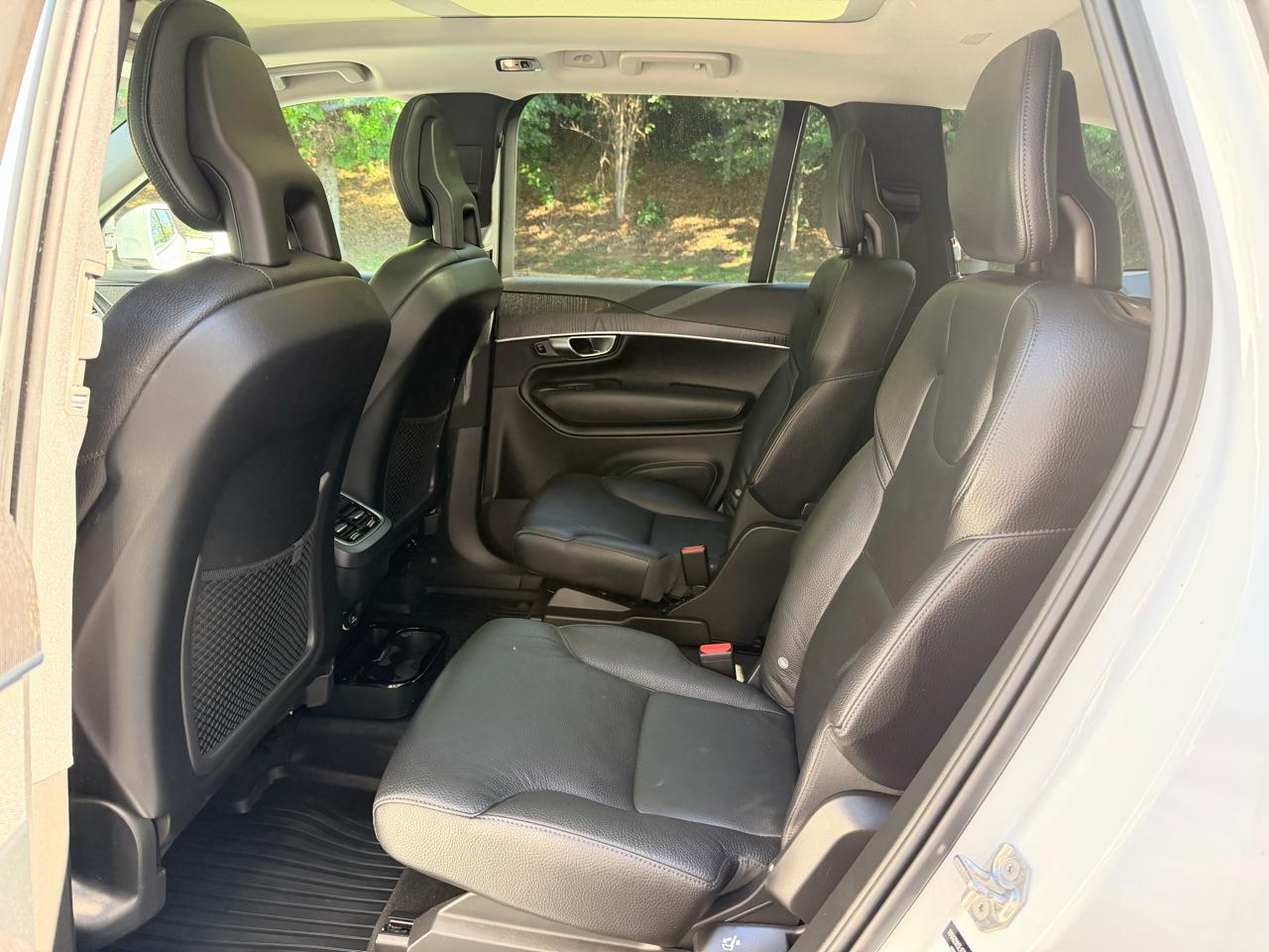 Volvo XC90 T6 AWD Momentum 6 Passenger 2020