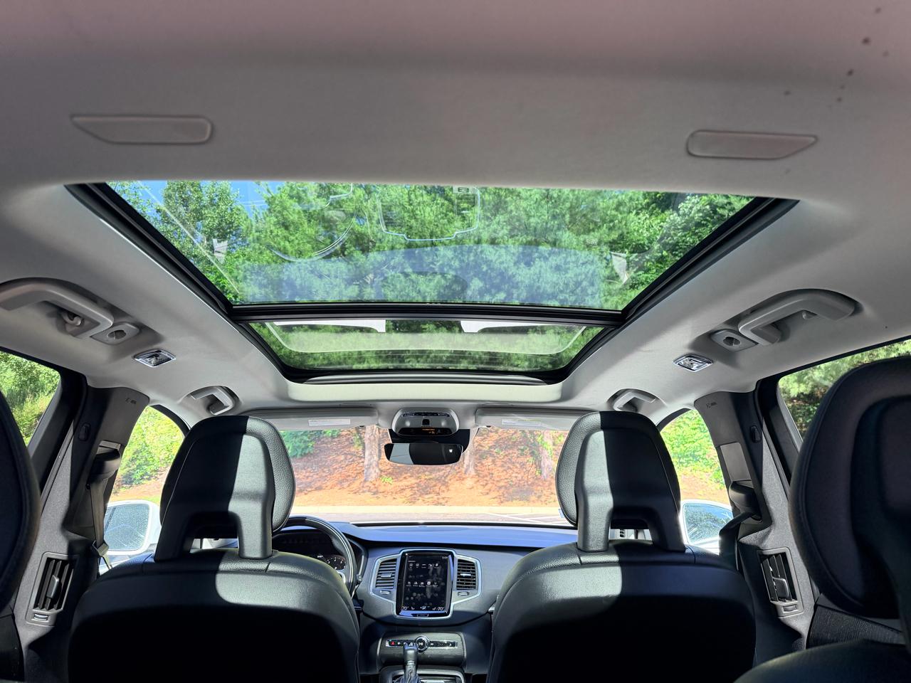Volvo XC90 T6 AWD Momentum 6 Passenger 2020