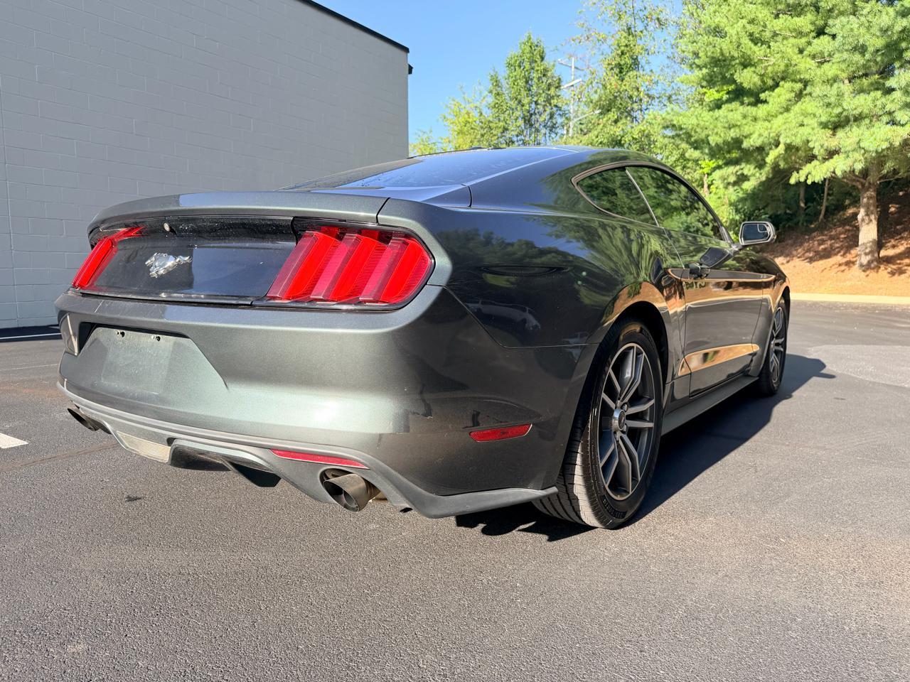 Ford Mustang 2dr Fastback EcoBoost 2016
