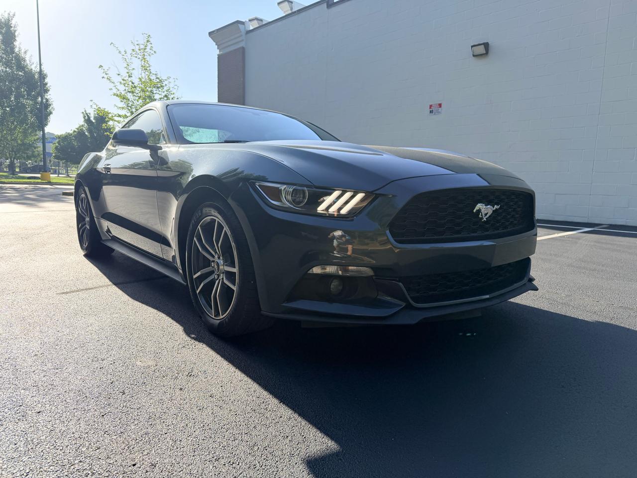 Ford Mustang 2dr Fastback EcoBoost 2016
