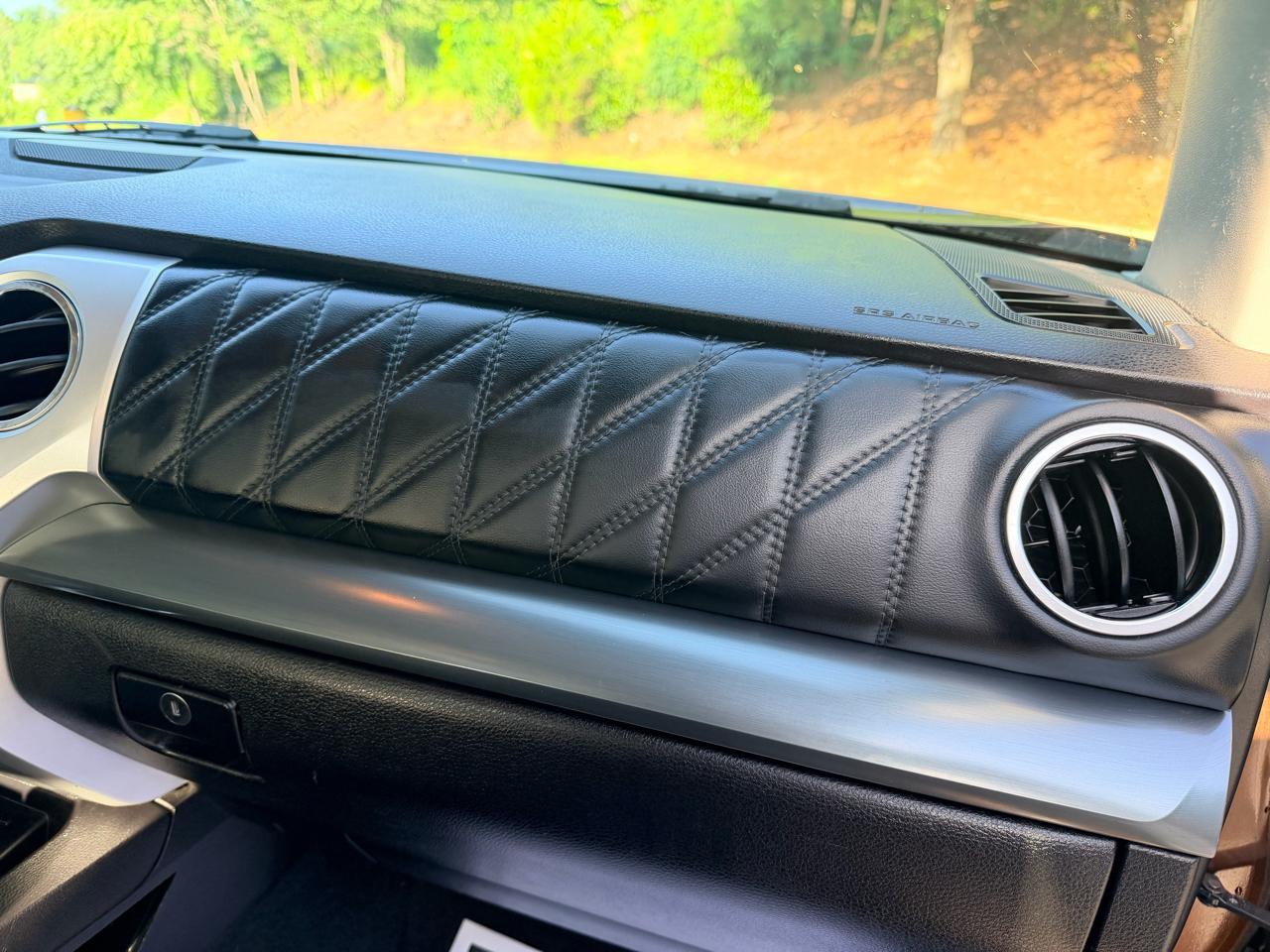 Toyota Tundra 4WD Truck CrewMax 5.7L FFV V8 6-Spd AT Platinum (Natl) 2016