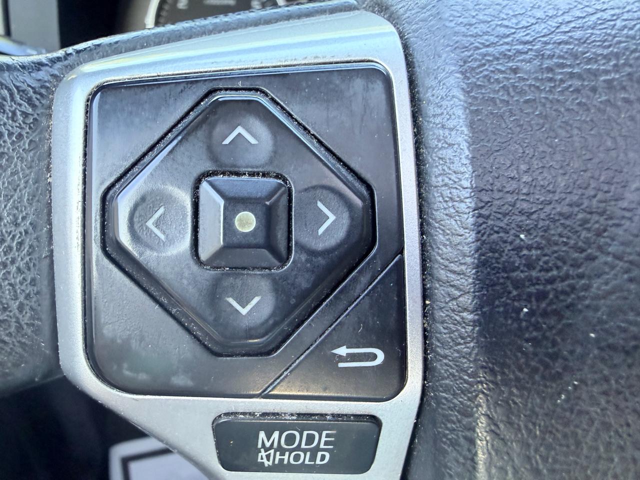 Toyota Tundra 4WD Truck CrewMax 5.7L FFV V8 6-Spd AT Platinum (Natl) 2016