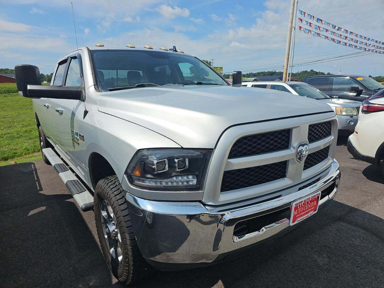RAM 2500 SLT 4x4 Crew Cab 8' Box 2018