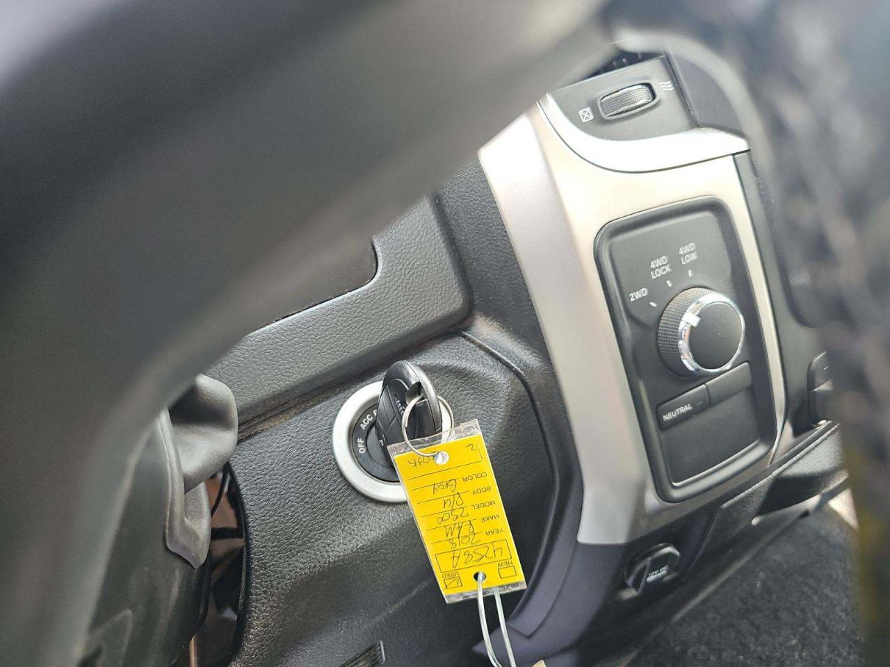 RAM 2500 SLT 4x4 Crew Cab 8' Box 2018