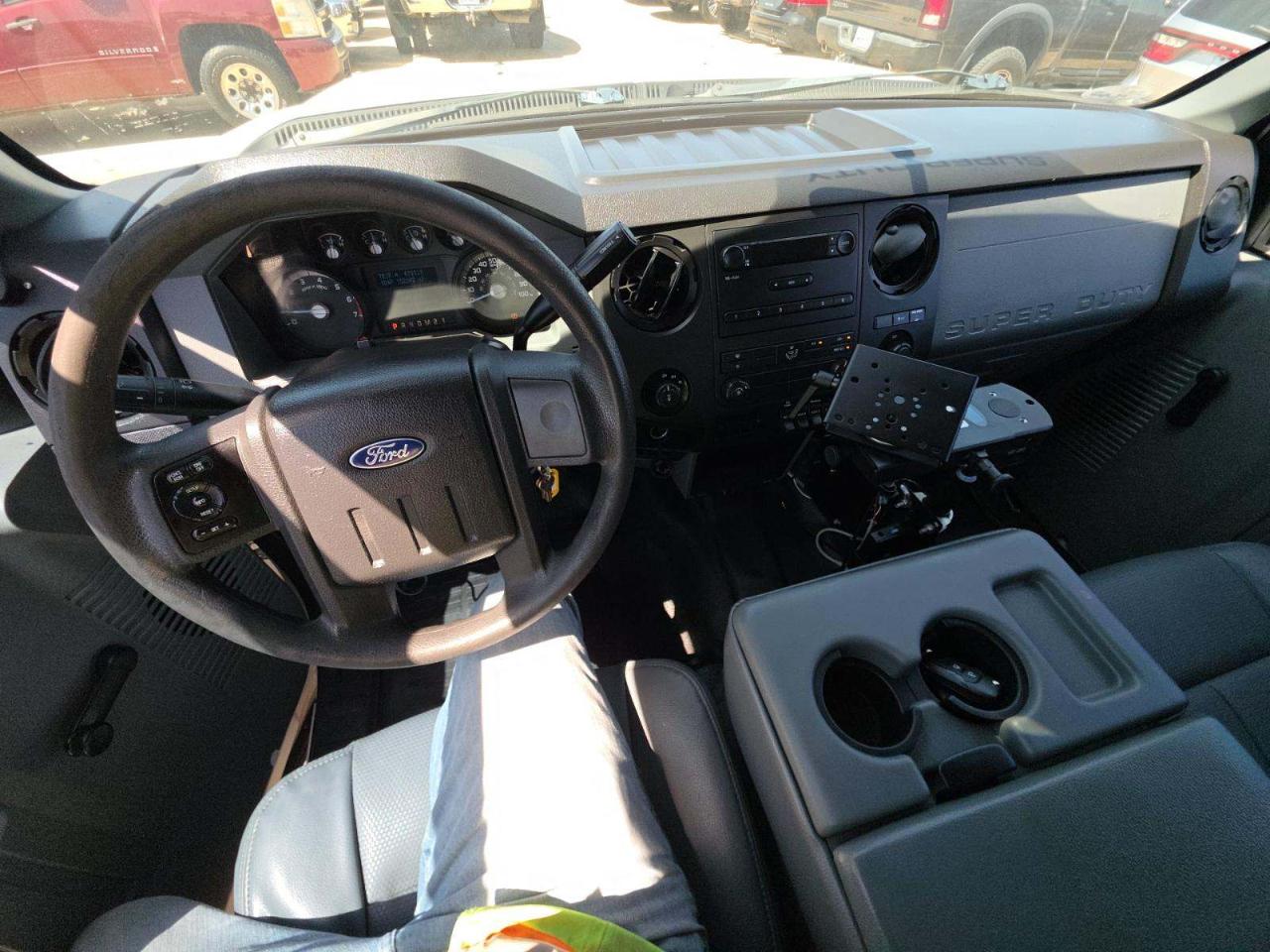 Ford Super Duty F-250 SRW 4WD SuperCab 142" XL 2014