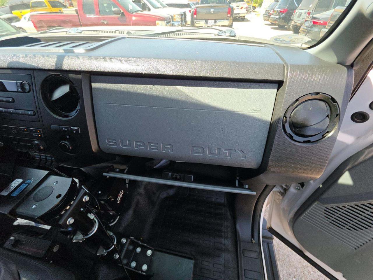 Ford Super Duty F-250 SRW 4WD SuperCab 142" XL 2014