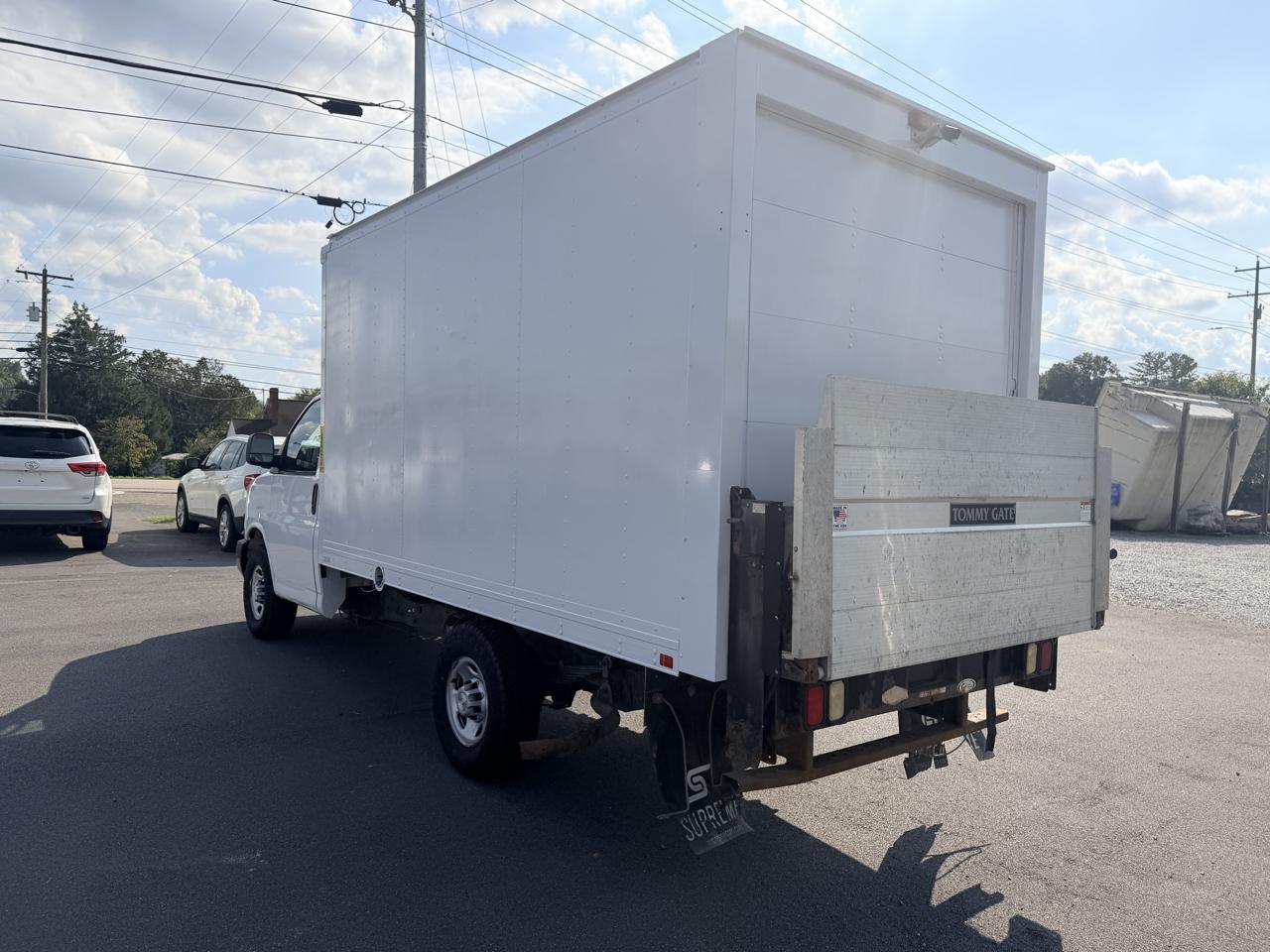 Chevrolet Express Commercial Cutaway 3500 Van 139" 2021