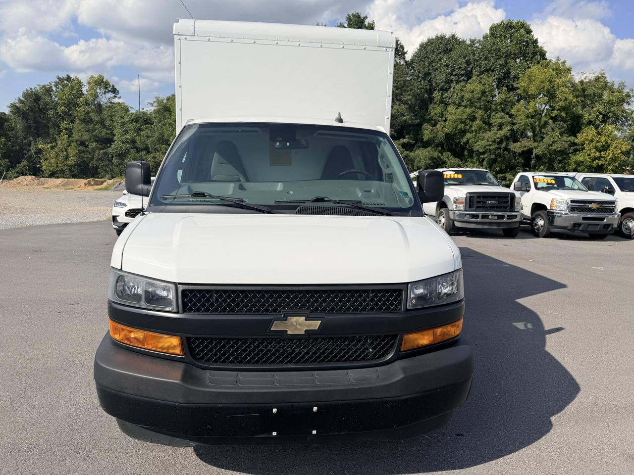 Chevrolet Express Commercial Cutaway 3500 Van 139" 2021