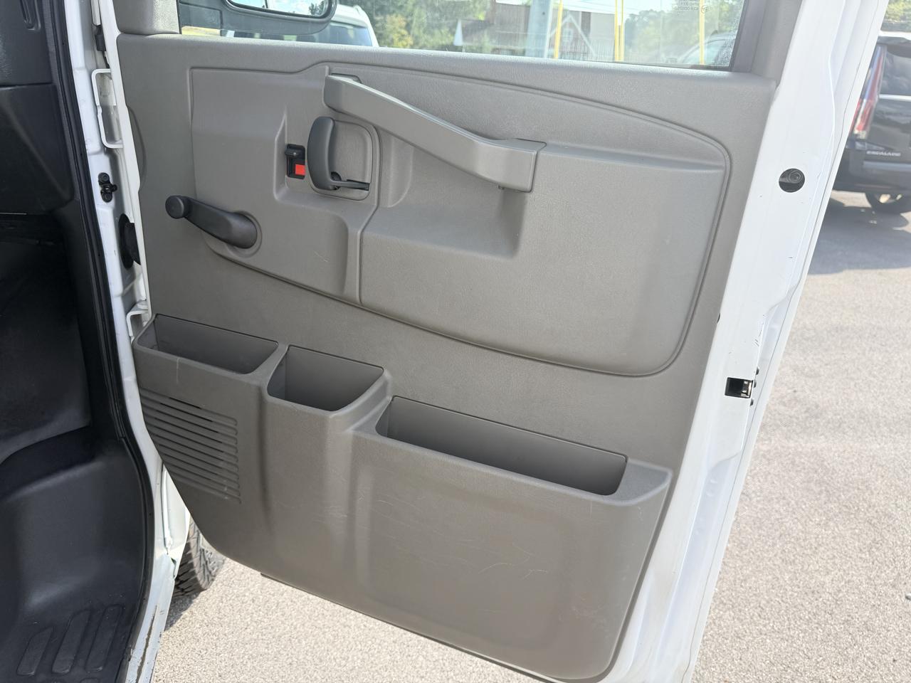Chevrolet Express Commercial Cutaway 3500 Van 139" 2021